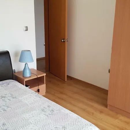 Apartment English House Two Bedroom & Living
